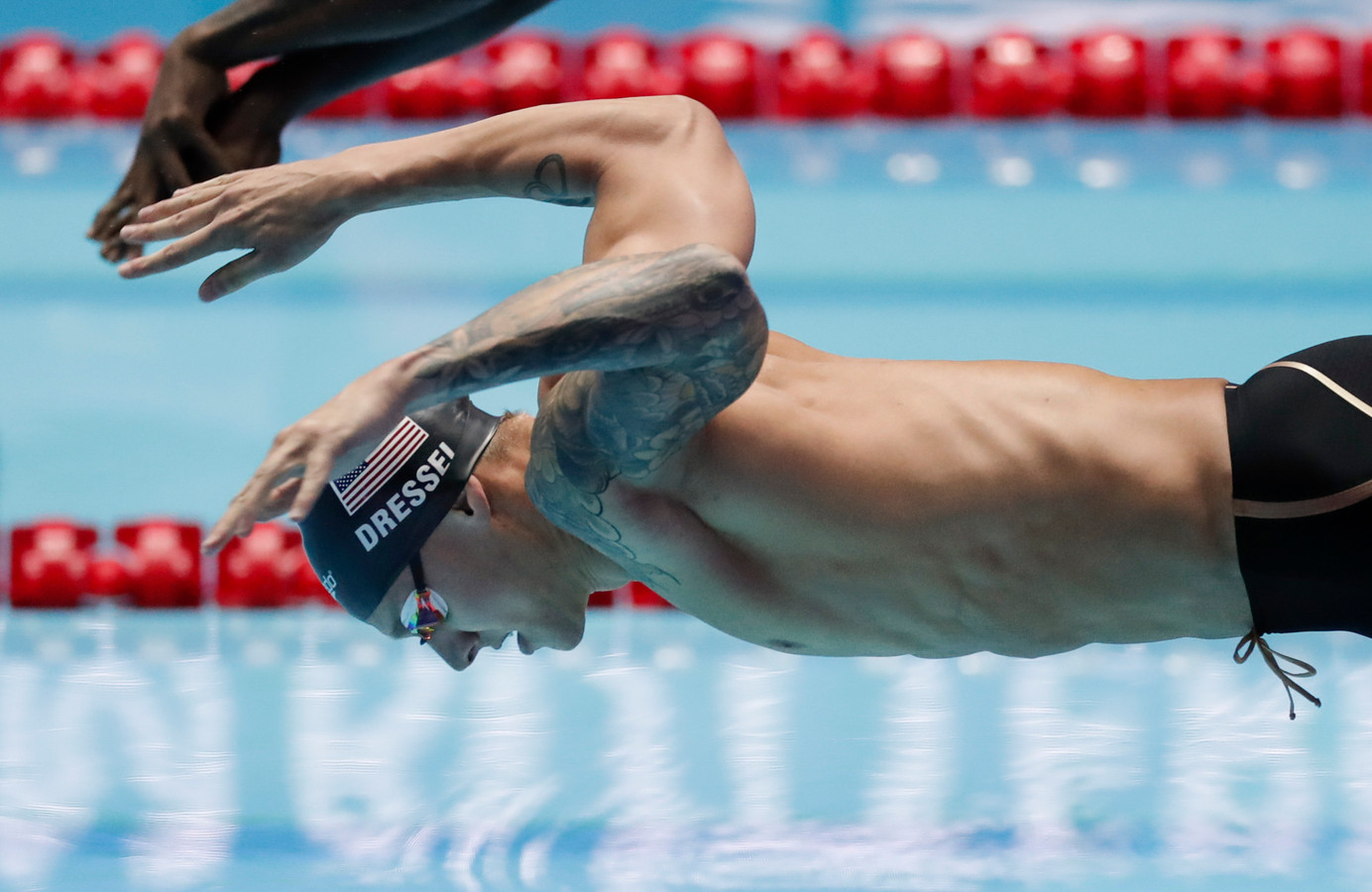 Caeleb Dressel établit un nouveau record du monde du 100 m ...