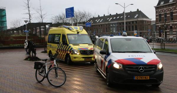 En jahoor....steekincident Arnhemmer (21) neergestoken en van telefoon beroofd bij station in Delft.