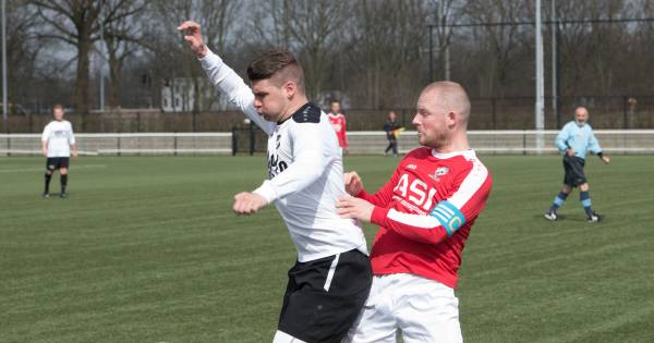Middenvelder Roel Hendriks nieuwe trainer van Batavia