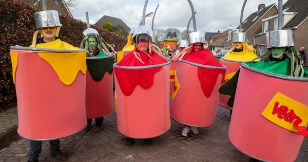 Optocht Maoskesdam is vervroegd vanwege weersvoorspelling | Waalwijk, Heusden eo - BD.nl