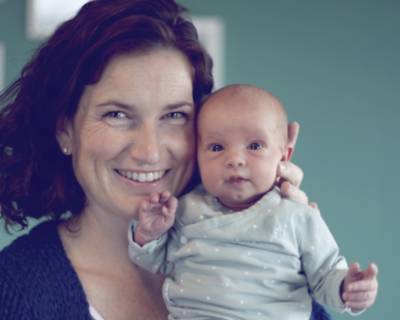 Boerin Agnes verrast met geboorte van dochtertje Maaike