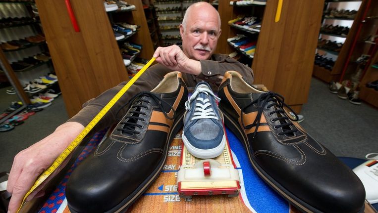Schoenen In Maat 66 Voor 17 Jarige Venezolaan Het Parool