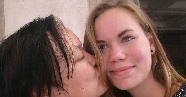 Kayleigh 18 Krijgt Geld Voor Moeders Uitvaart Binnenland Gelderlander Nl