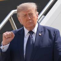Trump dreigt met tariefverhoging voor Canada wegens rook van bosbranden