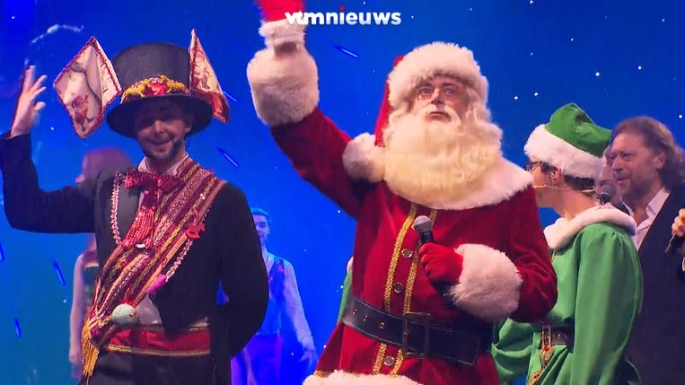 VIDEO. Bart De Wever speelt voor kerstman in de Lotto ...