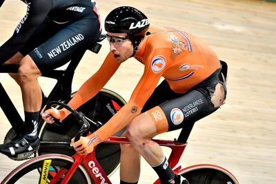 Van Schip ondanks val zesde na twee onderdelen