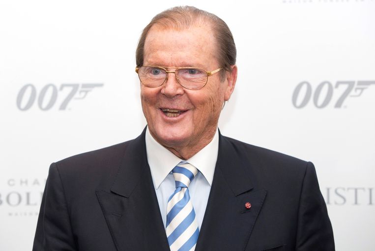 roger moore overleden dankzij hem bleef james bond bestaan celebrities showbizz hln