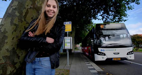 Urenlang in de bus tussen Goudswaard en Rotterdam - AD.nl