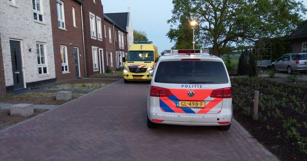 Gewonde persoon gevonden in woning in Haarsteeg; niets strafbaars gebeurd, zegt politie