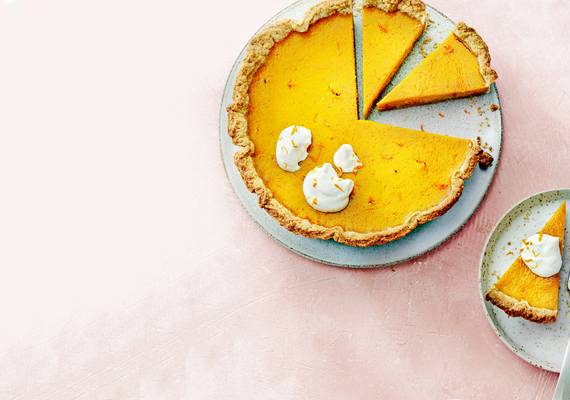 Smullen maar: kruidig koektaartje met bitterkoekjes & mandarijnroom