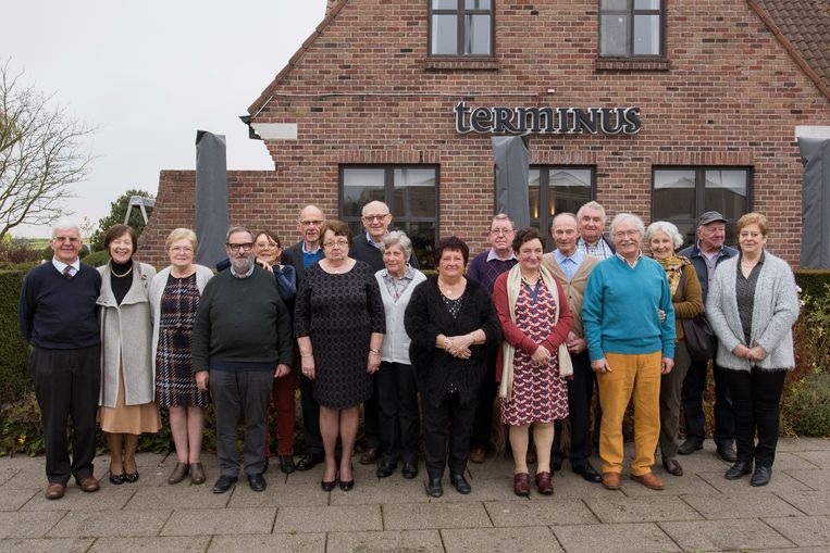 Onwijs Plechtige communicanten 1960 vieren 70ste verjaardag in restaurant DH-13