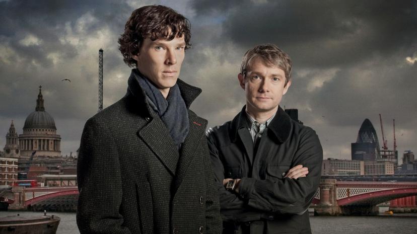 Benedict Cumberbatch en Martin Freeman als Sherlock Holmes en John Watson