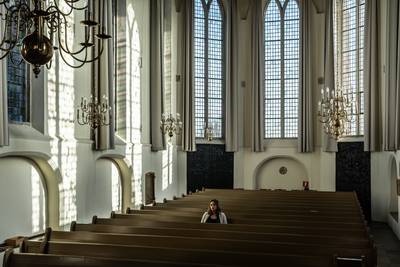 Juist gesloten kerkgemeenschap Andelst zet deuren open tegen corona-somberheid