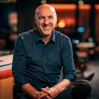 ‘Hij ruikt een goed verhaal vanop mijlen afstand’: het geheim van Eric Goens