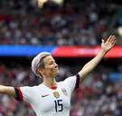 Megan Rapinoe is het voetbal ontstegen bij het WK in Frankrijk