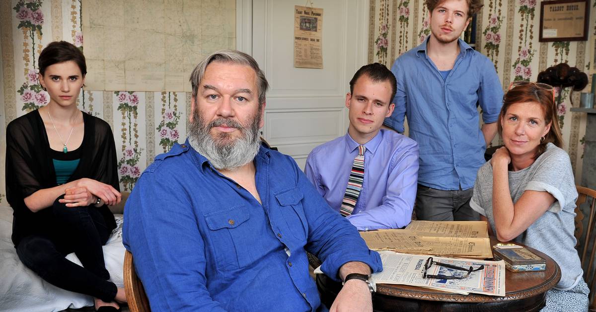 Uur aanschuiven voor glimp van acteurs 'In Vlaamse Velden ...