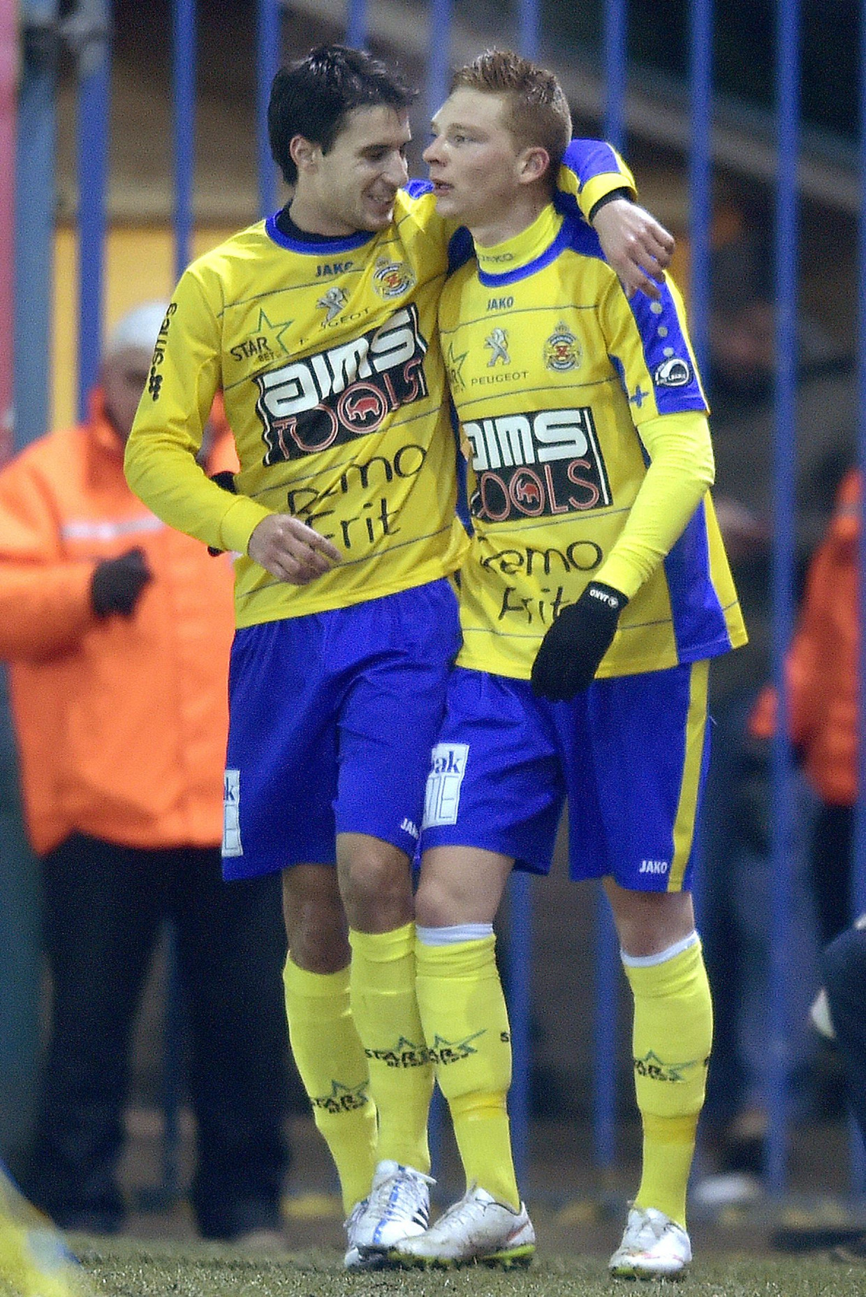 Waasland-Beveren geeft dubbele bonus nog uit handen tegen ...