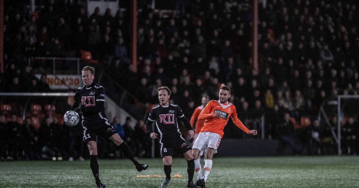 KNVB geeft topamateurs drie opties voor vervolg competitie - De Gelderlander