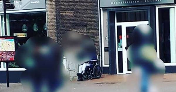 Man in rolstoel misbruikt handicap en betast vrouwen die hem helpen - AD.nl