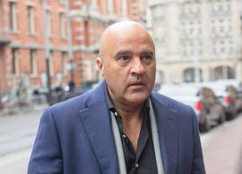 John van den Heuvel reageert op aanslag Peter R. de Vries: “Diepe verslagenheid en verdriet”