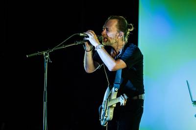 Gehackt Radiohead biedt onuitgebrachte opnames aan en geeft opbrengsten weg