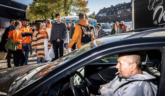 Strijd op de straat in Sint-Niklaas: Rousseau vecht voor de sjerp