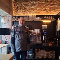 Drie miljoen liter water stroomt weg uit café Wilma, maar crowdfundig brengt soelaas: ‘Het is ongelooflijk om te zien’