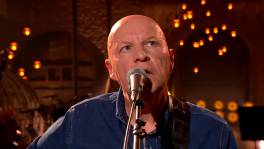 Frank Vander linden zijn vaderlijke versie van 'Daughter'