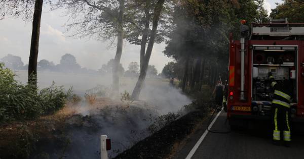 Bermbrand in Oploo geblust