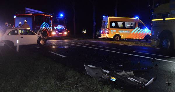 Auto botst bij Etten op convoi exceptionnel: 1 gewonde