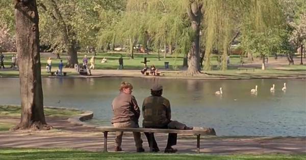 Fans Treuren Om Williams Bij Bankje Good Will Hunting Sterren