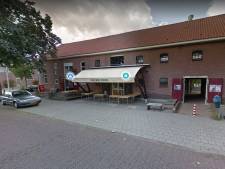 Theater met klein publiek door Thiemeloods en Otis