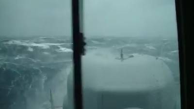 Zoekactie vermiste onderzeeër belemmerd door hevige storm