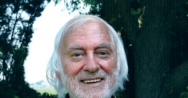 In Breda geboren Tony Dirne hoopt uitgever te vinden voor feuilleton 'Achteruitkijkspiegelen' - BN D