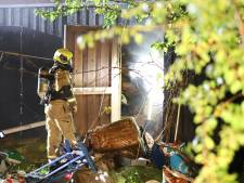 Schuur gaat in vlammen op in Ypenburg