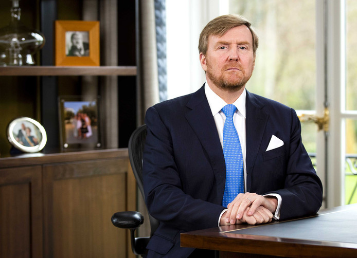 Foto: Koning Willem-Alexander tijdens zijn toespraak over het coronavirus