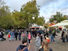 In De Efteling staan nog overal lange rijen: ‘We geloven dat het verantwoord is’