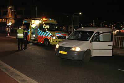 Voetganger zwaargewond bij aanrijding met bestelbusje in Ede