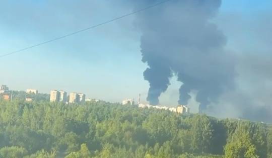 ▶ Oekraïne voert aanval uit op twee Russische olieraffinaderijen ver van de grens • Rusland meldt aanval op twee Oekraïense schepen in Zwarte Zee