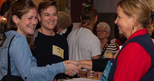 Ondernemers En Organisaties Kunnen Elkaar Een Handje Helpen