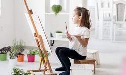 OPROEP: Kleine kunstenaar in huis? Nina zoekt kinderkunst om virtueel museum te vullen. Zet je kroost aan het werk en stuur ons hun mooiste creaties !