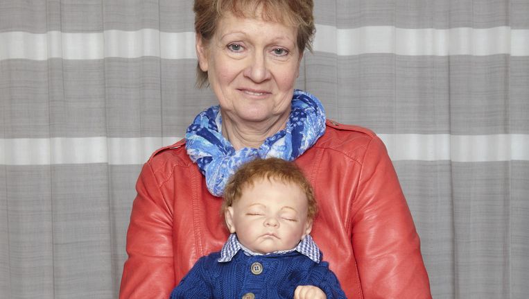 Dit Zijn De Moeders Van Levensechte Poppen De Volkskrant