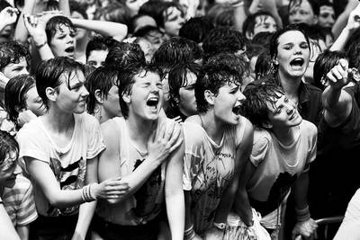 Zoektocht: wie zijn deze uitzinnige Doe Maar-fans?