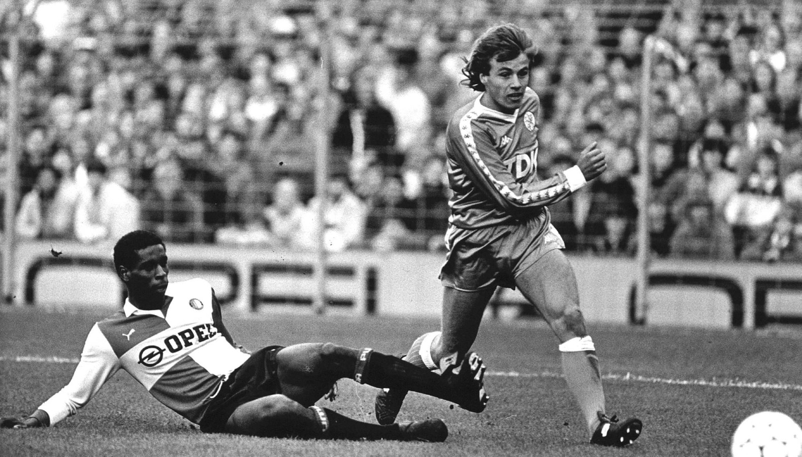 Rob Witschge FC Utrecht heeft de messen geslepen Foto AD.nl