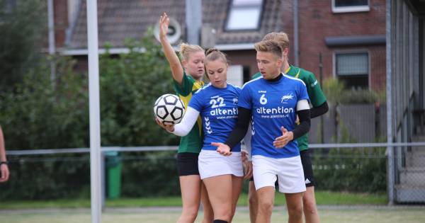 Korfballers Oost-Arnhem lang in spoor van de koploper