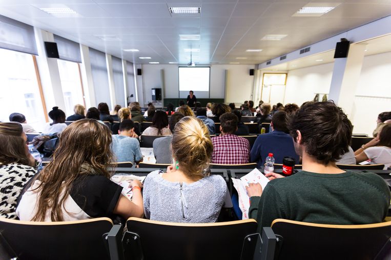 Meer Engels Op De Universiteit Dat Gaat In Vlaanderen Niet