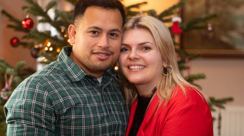Lisa (25) en Mario (30) na negen maanden eindelijk herenigd