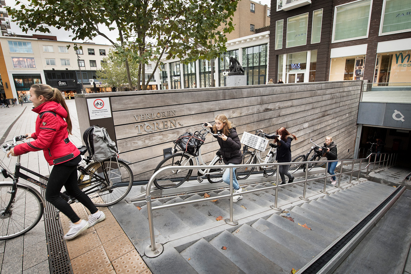 'Bewaakte fietsenstallingen in Nijmegen moeten hele nacht ...
