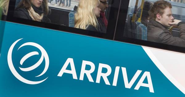 OV-stakers verzamelen zich in Leeuwarden: 'We doen dit voor iedereen' - AD.nl