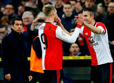 Cirkel is rond voor Van Persie, records blijven komen voor Ajax